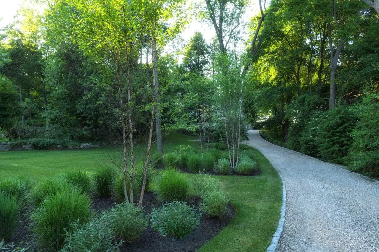 01773 driveway landscaping