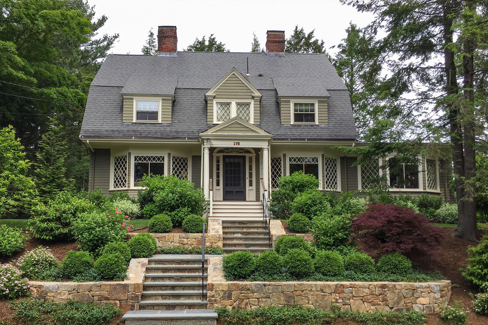 Newton terraces after